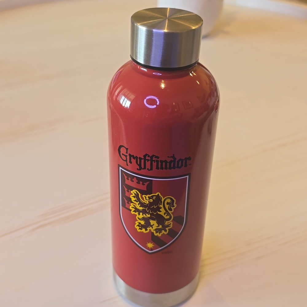 Williams Sonoma Harry Potter Red Gryffindor Stainless Steel Bottle